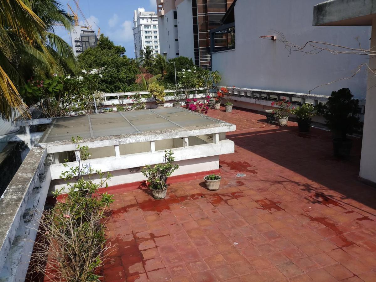 Elegance Oasis, Colombo 3 Hotel Luaran gambar