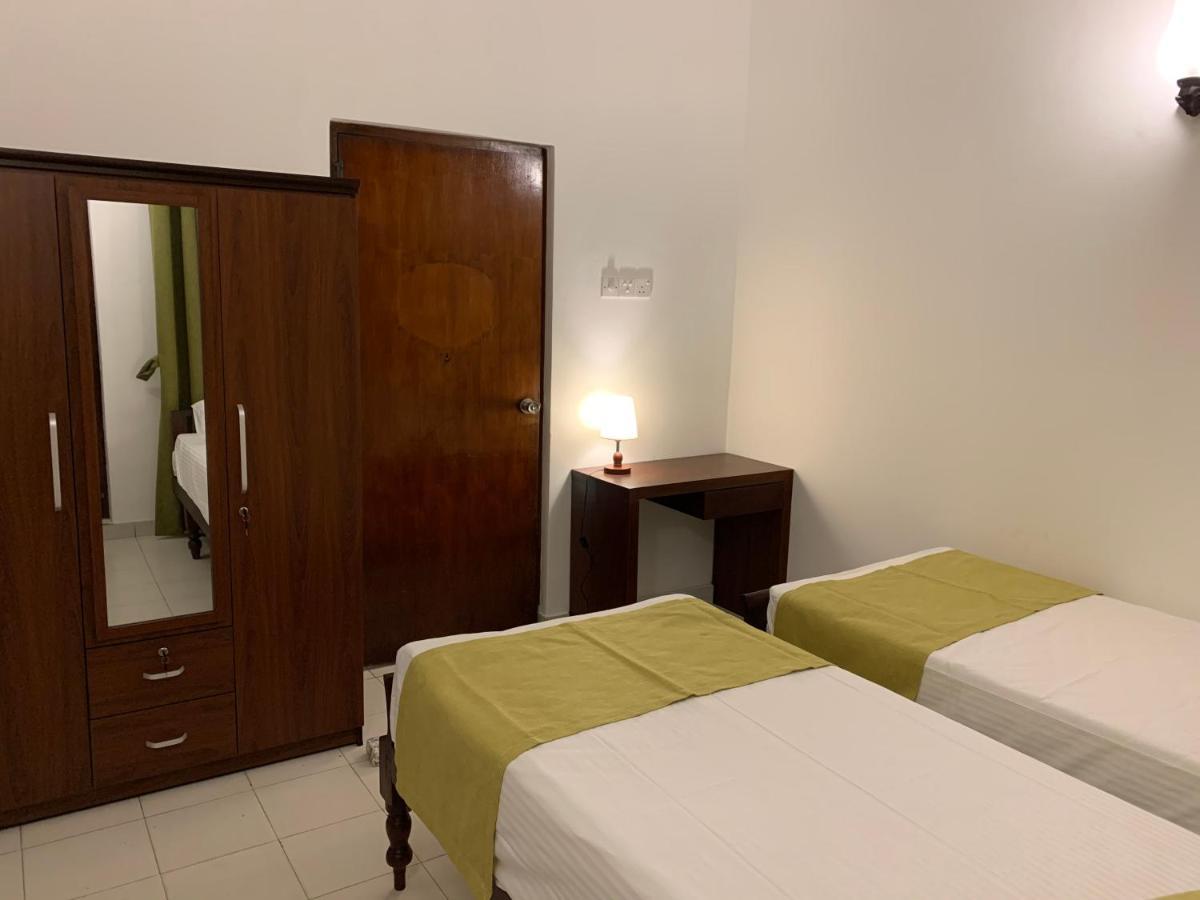 Elegance Oasis, Colombo 3 Hotel Luaran gambar